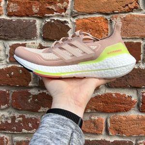 Adidas Ultraboost 21